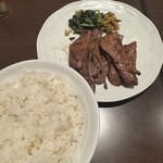 牛タンの笑や - 