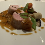 プレスキル - 島根県産 石見ポークのポワレと白菜のグラタン、お肉の美味しさは言わずもがな。