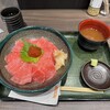 丼処 山助