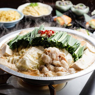 こだわりの「もつ鍋」は必食！美味しさの決め手は秘伝のスープ☆