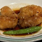 327293027 - エビの甘辛ソース　※衣がザクッと硬めでサクサク。中はぷりぷり。衣の完成度が神レベル。