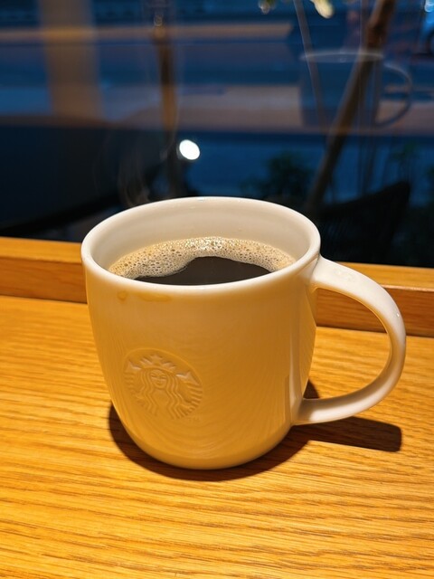 Starbucks Coffee Nagoya Takatsuji Ten photo 2