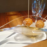 キュイジーヌ[s] ミッシェル・トロワグロ - アミューズ。