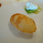 キュイジーヌ[s] ミッシェル・トロワグロ - 仔牛のすね肉 エシャロットのフォンダン ルッコラとエストラゴン・・・のジャガイモ。