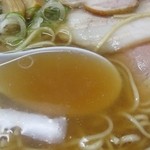 煮干鰮らーめん 圓 八王子本店 - スープ