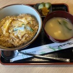 柳屋 - 玉子丼