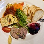 ドラード - 前菜　レバーペースト➕ブルーベリーソースが合う！