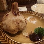 にんにくバル ザ・ガーリック中野 - にんにくの丸揚げ