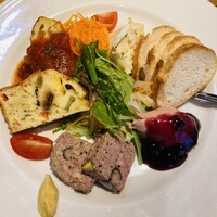 ドラード - 前菜　レバーペースト➕ブルーベリーソースが合う！