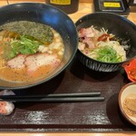 猫ニ叉タビ - 濃厚醤油ラーメン味変あり