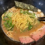猫ニ叉タビ - 濃厚醤油ラーメン
