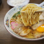 泉善 - 生玉子入り 特中華そば（麺）