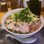 ラブラヌードル - 野菜たっぷりラーメン(ハリガネ)
