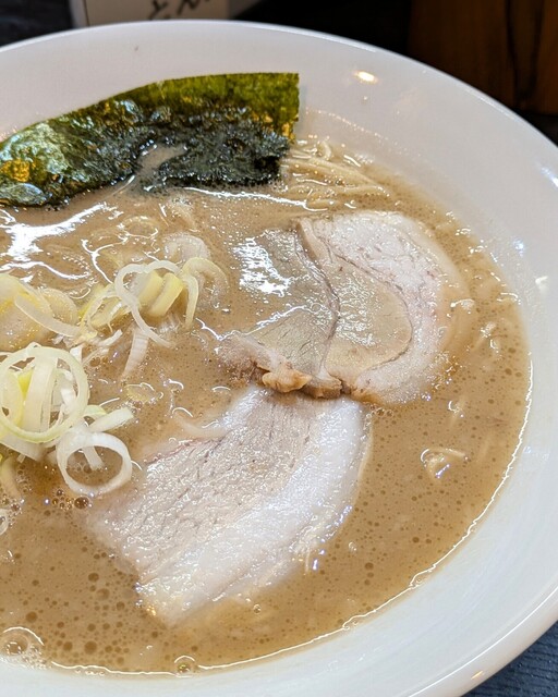 Kurume Tonkotsu Ramen Tonpachi. photo 5