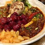 SPICY CURRY 魯珈 - 