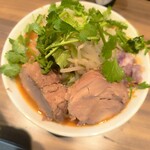 らーめん菊 - R7.11限定トムヤムラーメン1450円　パクチー100円