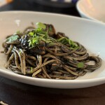トラットリア エ ピッツェリア アミーチ - イカ墨のパスタ