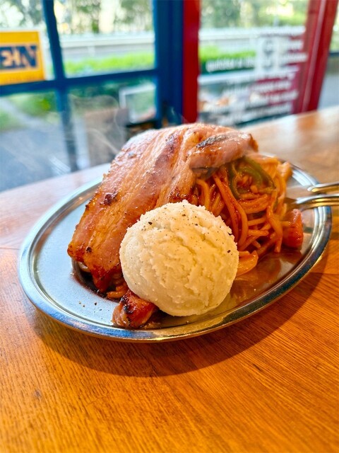 横浜ナポリタン PUNCH 本牧ふ頭店 （パンチ） - 元町・中華街