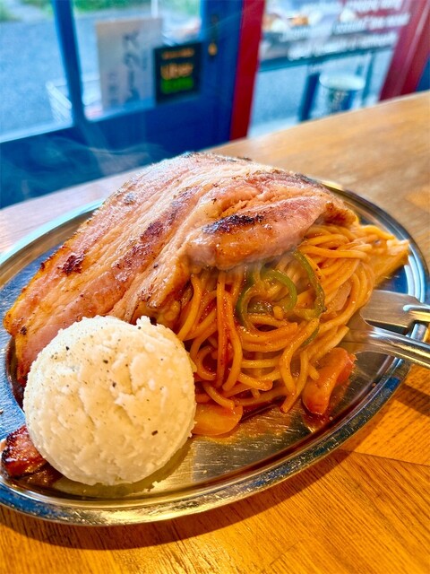 横浜ナポリタン PUNCH 本牧ふ頭店 （パンチ） - 元町・中華街/洋食