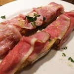 ブルスケッテリア デッリ アルティスティ - 14.11.13 パンチェッタとかぼちゃペースト(390円)・モッツァレラチーズと自家製鴨スモーク(390円)