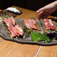 炭火焼肉 牛仁 一番町本店 - 