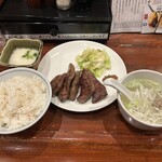 牛たん料理 閣 ブランドーム本店 - 