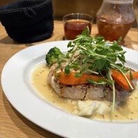 LE PORTIER Par Aux Delices de dodine Toranomon - 豚のロースト