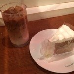 Mezon Do Ve-Ru - アイスカフェラテ＆紅茶のシフォンケーキ