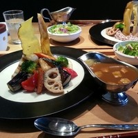 やさい家めい ルミネ横浜店 - 野菜のカレーのルーがぬるかった。。