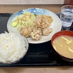 この街の食堂 - 唐揚げ定食650円 ライス大盛り100円