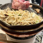 炭火焼 生ラム ジンギスカン だるまや - 