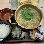もつ次郎 - 料理写真:もつ鍋ら〜めん(小盛りご飯セット)  ¥980 R7.11.5
