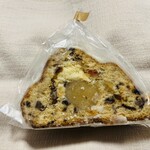 パンはパンでも… - シュトーレン