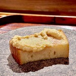 薪鳥新神戸 - 薪で焼いた香ばしいトーストに鶏のリエットを　定番の間違いない旨さ！