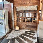 つけ蕎麦 中華蕎麦 尚念‏ - 店内に入る最後の扉♪