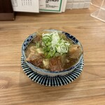 酒場大穴 - 牛すじ煮込