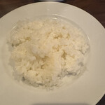 オステリア ピテカントロポ - ご飯は量の少なめ多めを調整をしていただける模様｡これは普通｡