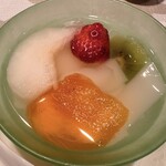 北京遊膳 - 締めは爽やかなフルーツ杏仁豆腐