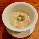にしぶち飯店 - ズワイガニのスープと甘鯛の茶碗蒸し