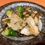 炭焼 うな富士 - きゅうりとキャベツ昆布和え
