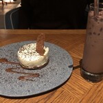 QUAYS pacific grill - 