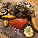 QUAYS pacific grill - 