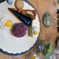 ザ タヴァン グリル＆ラウンジ - 