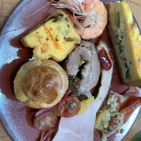 ザ タヴァン グリル＆ラウンジ - 