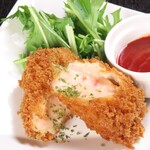 馬刺し郷土居酒屋 おしょうしな - ☆濃厚☆蟹クリームコロッケ(1個)