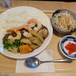 まごころ食堂 - 特製シーフードカレー