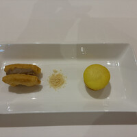 フォーシーズン - カボチャとクリームチーズのマカロン