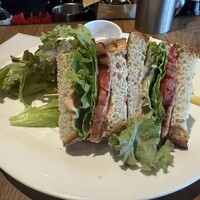 R1 TOKYO Bar&Restaurant - 