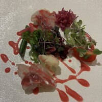 フォーシーズン - 鯛のマリネ、生ハム、梨のピクルス
