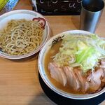 豚山  - 小ぶたつけ麺（豚５枚、野菜マシマシ）1,350円